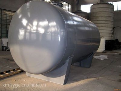 昆明油罐廠專業(yè)制作各類儲油罐，聯(lián)系電話15912127707，價格實(shí)惠